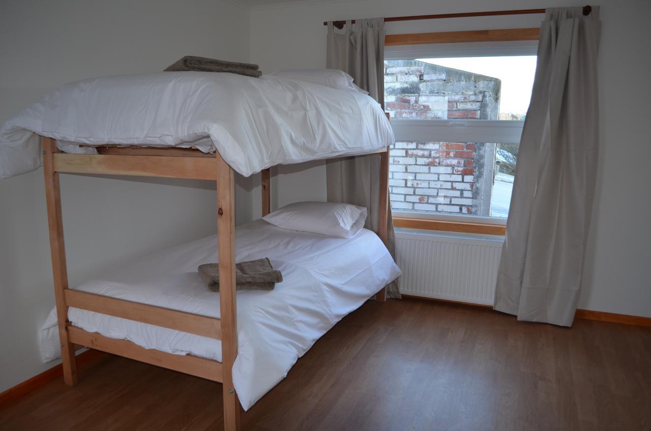 Hostal Camino De Santiago Puerto Natales Bagian luar foto